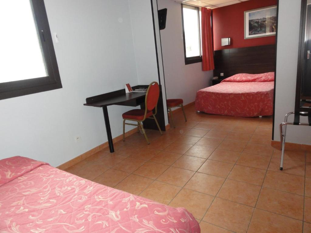 Hotel L'Hacienda Martigues Bagian luar foto