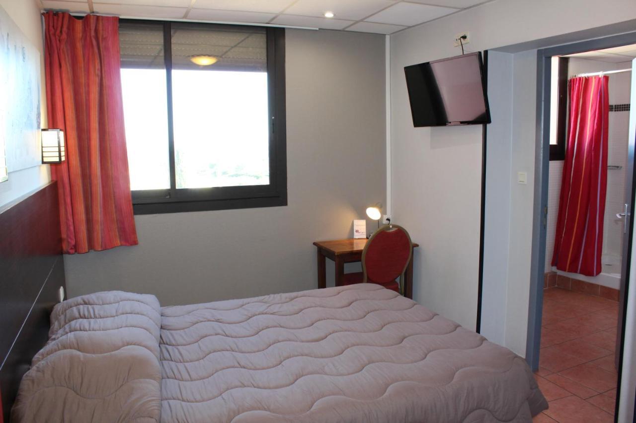 Hotel L'Hacienda Martigues Bagian luar foto