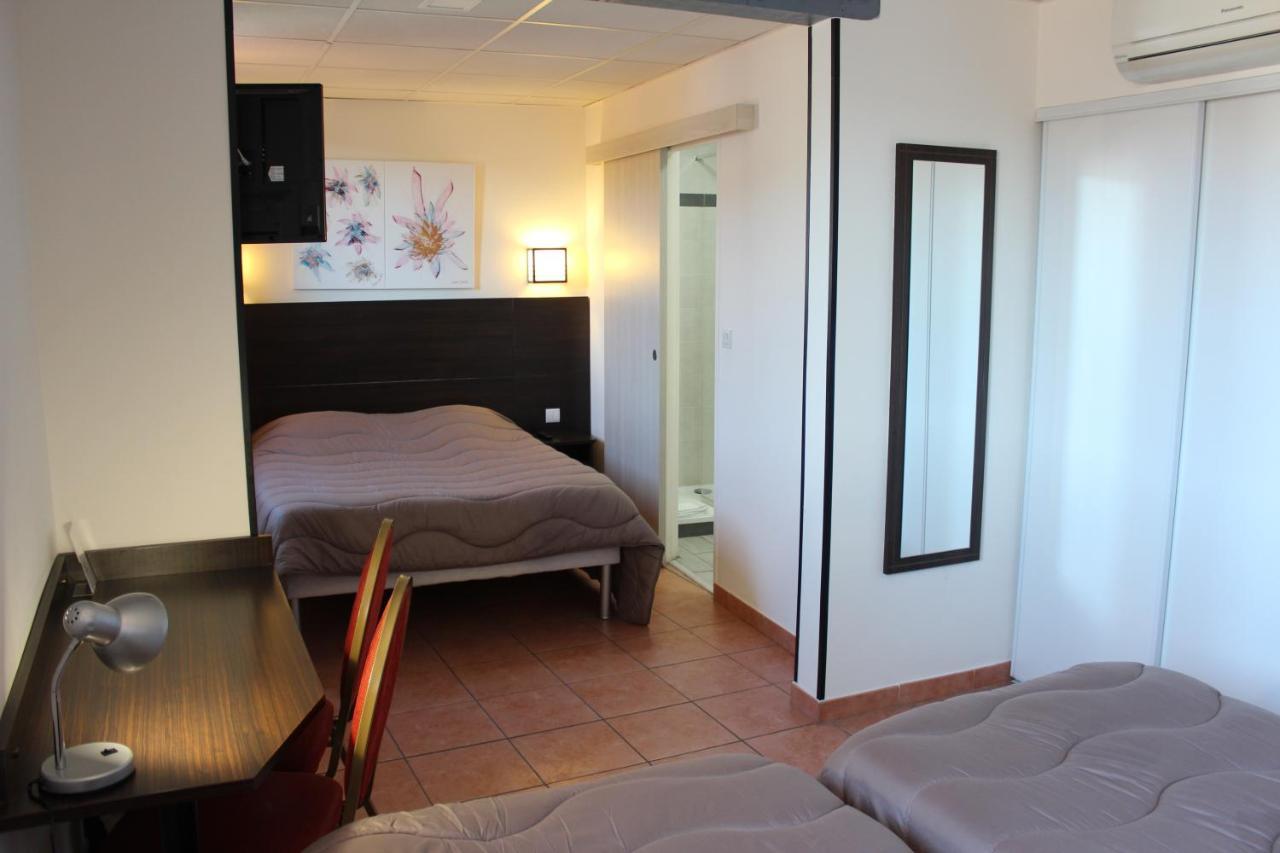 Hotel L'Hacienda Martigues Bagian luar foto